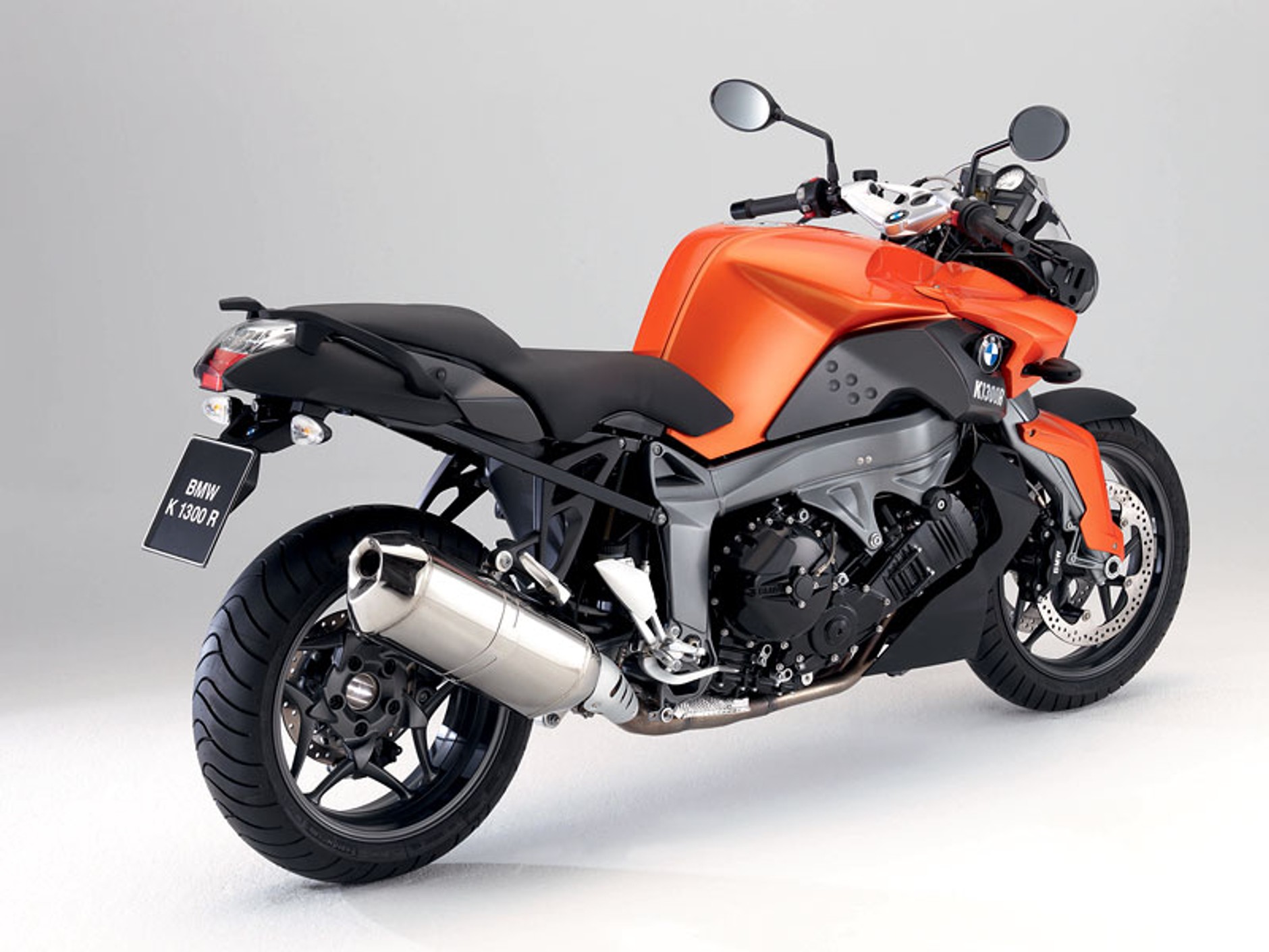 BMW Motorrad 2009: K 1300 S, K 1300 R, K 1300 GT (3x wideo HD!)