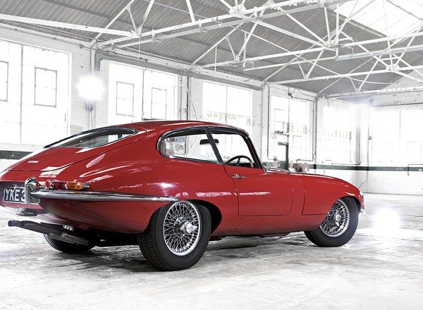 Jaguar E-Type ma 50 lat