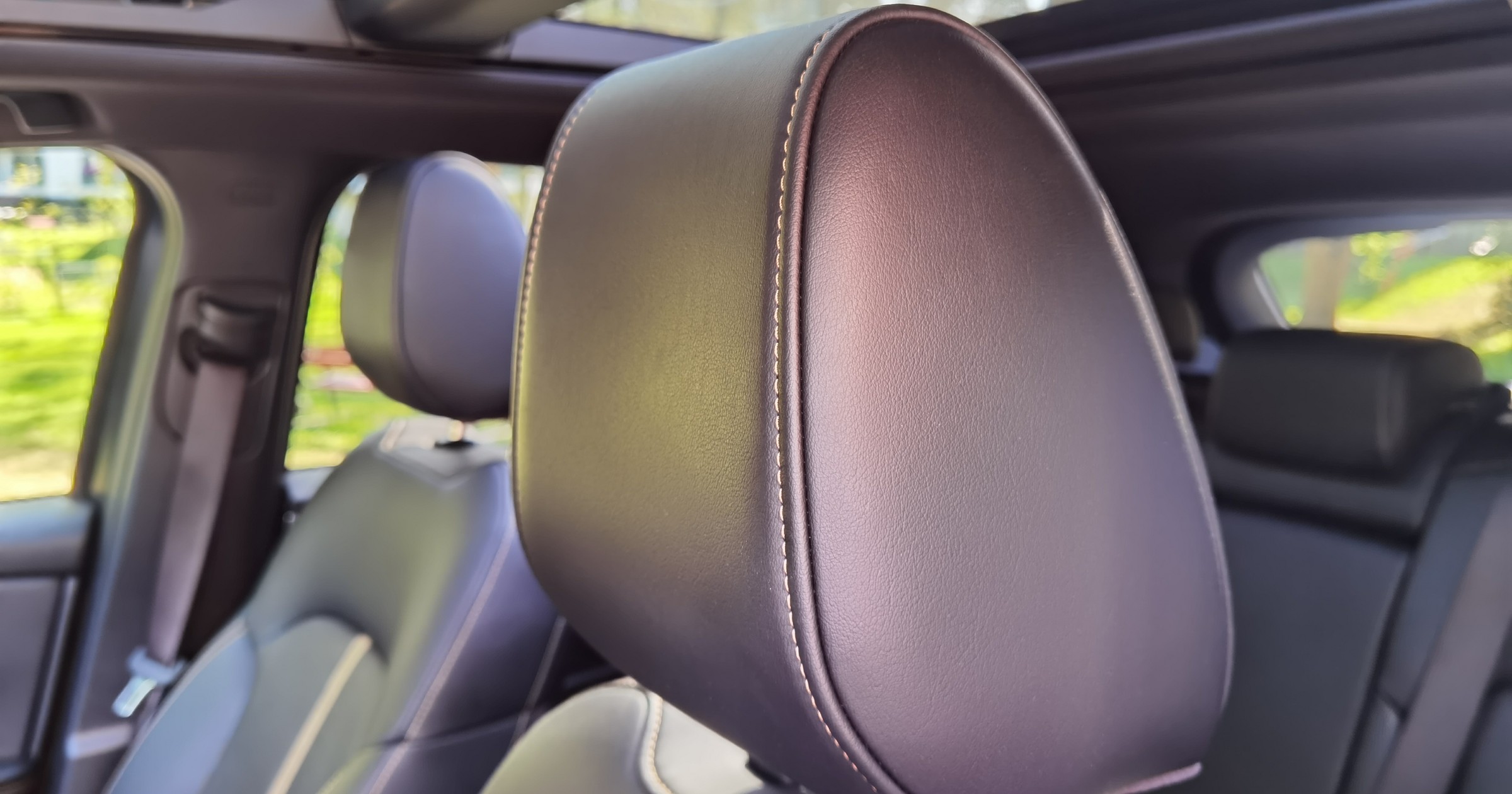 Zagłówek we współczesnym samochodzie