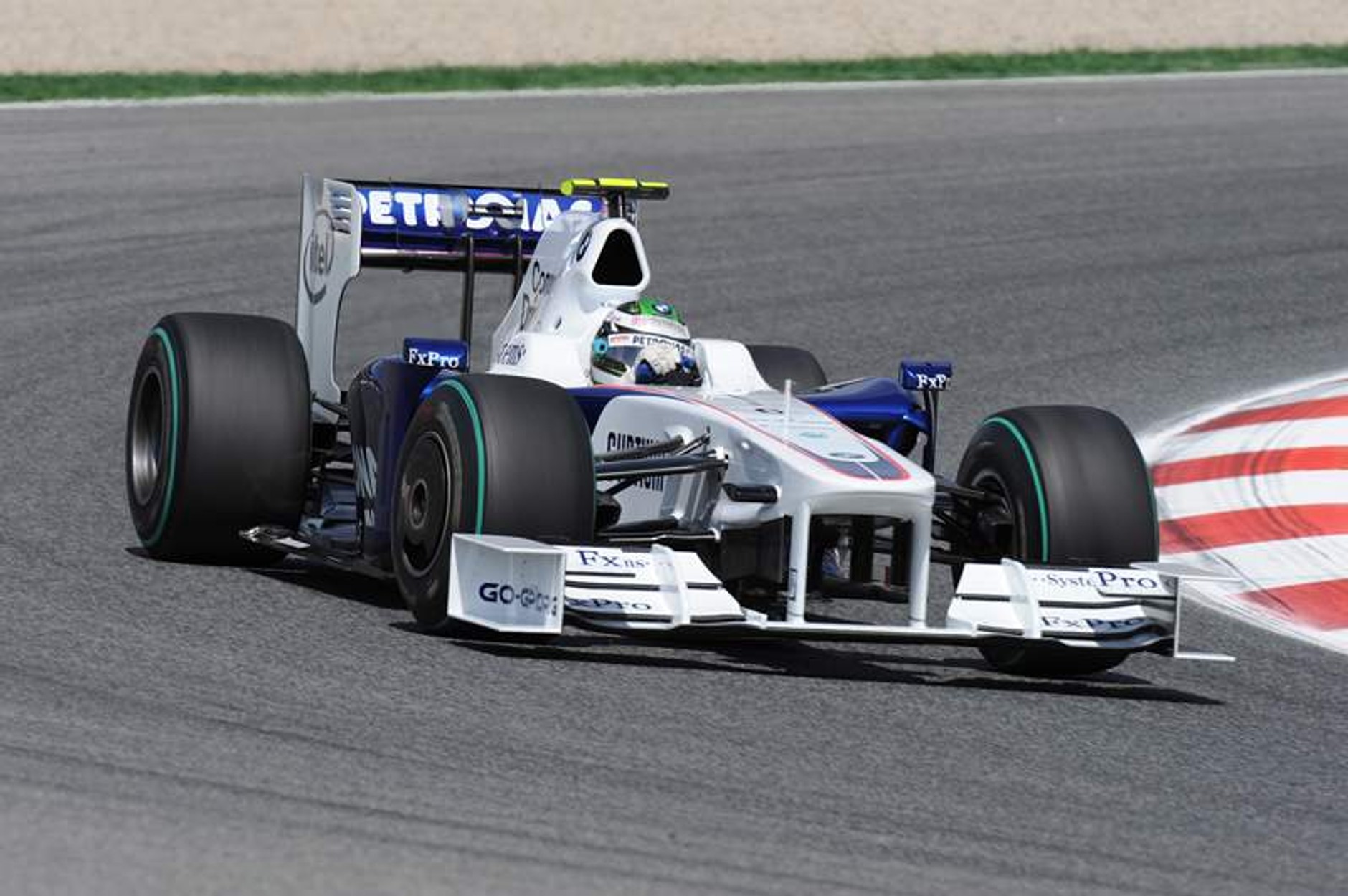 Grand Prix Hiszpanii 2009: niedościgniony Button, słaby Kubica (fotogaleria)