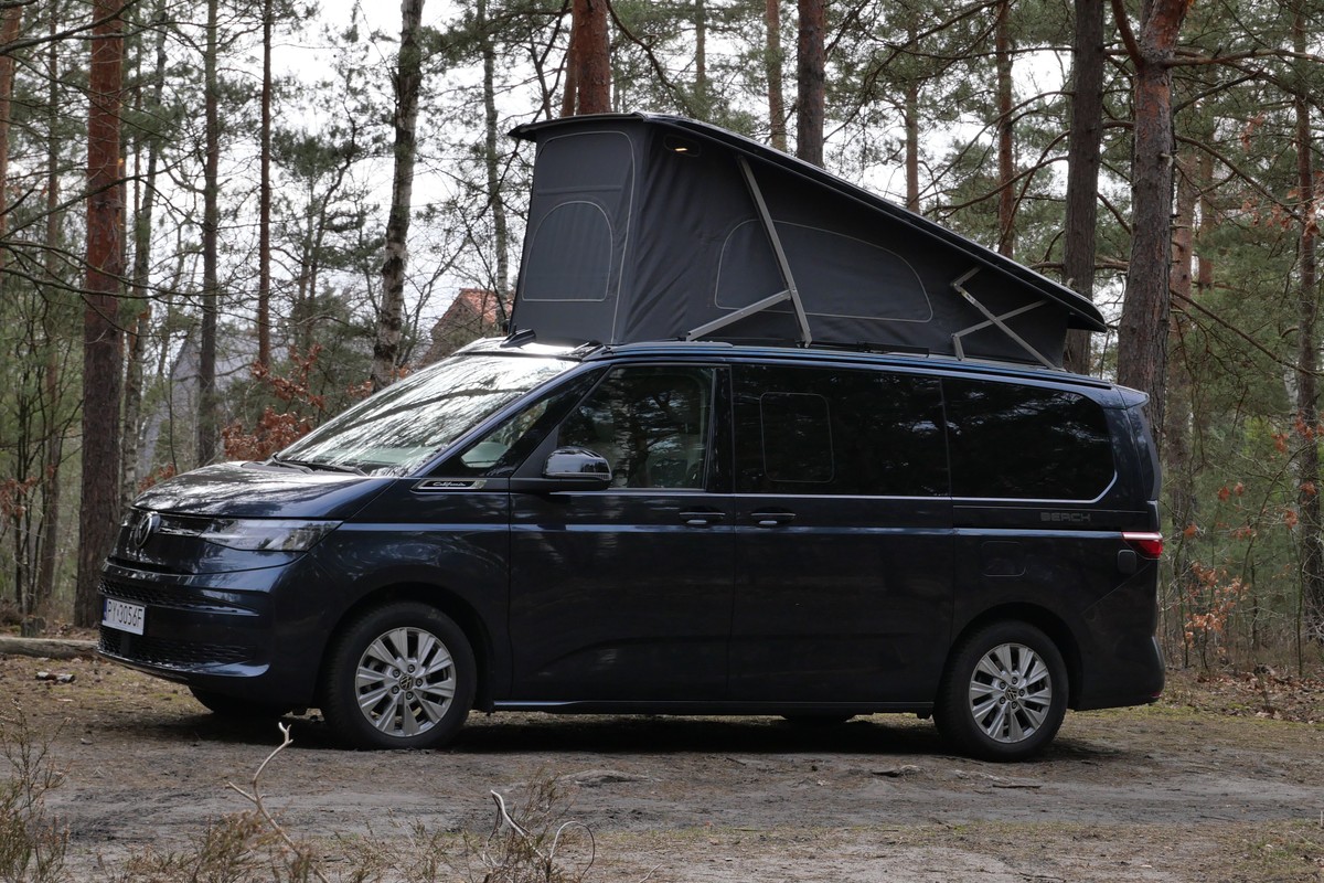 Volkswagen California: kampervan od święta, a na co dzień... Test namiotu na kołach