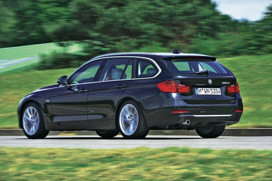 Kombi klasy średniej: Skoda Superb Combi po liftingu, BMW serii 3 Touring, Mazda