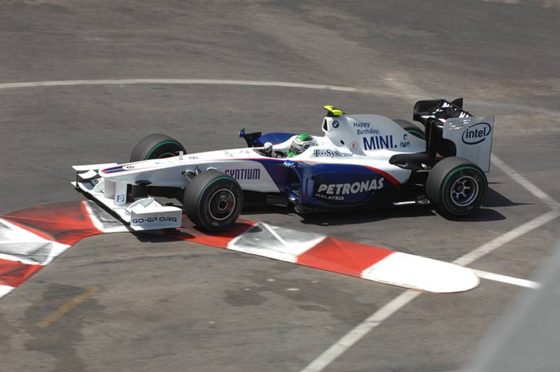 Grand Prix Monaco 2009: Button królem, Kubica w garażu (fotogaleria)