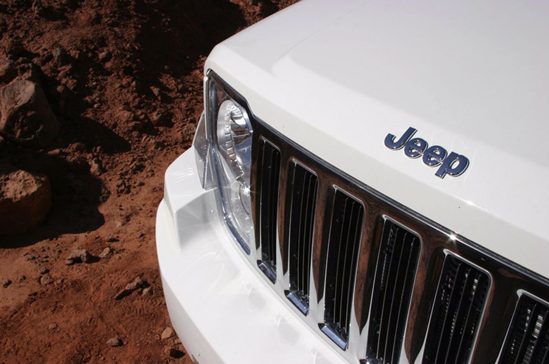 Jeep Cherokee na trasie Dakaru – pierwsze wrażenia z jazdy