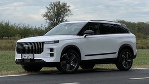 Papierowe konie mechaniczne: tak Chińczycy pompują osiągi swoich samochodów?