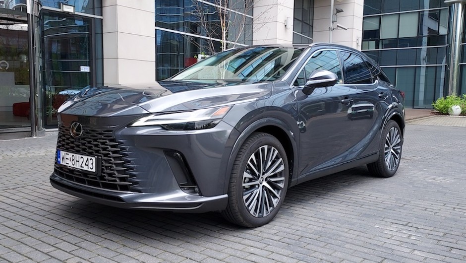 Lexus RX 450h+