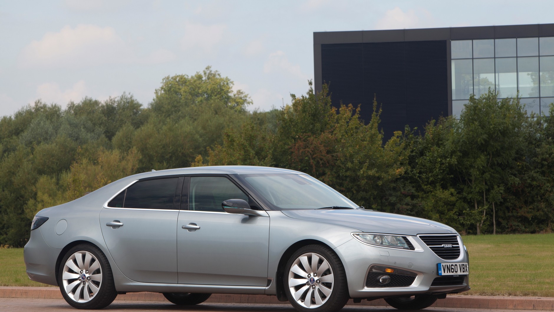 Saab 9-5 (druga generacja; 2009-2011)