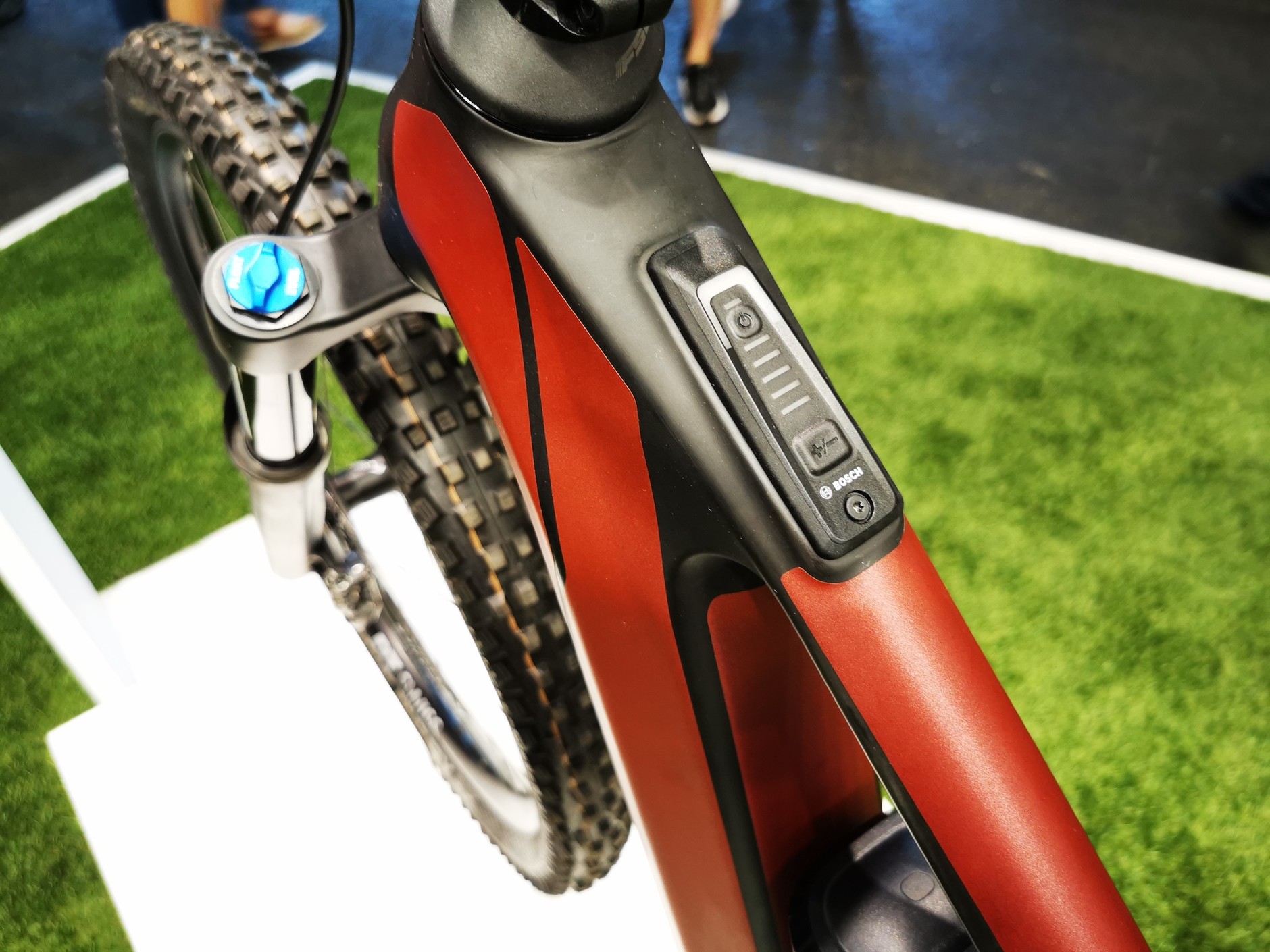 Eurobike 2023: kontroler napędu zintegrowany z ramą