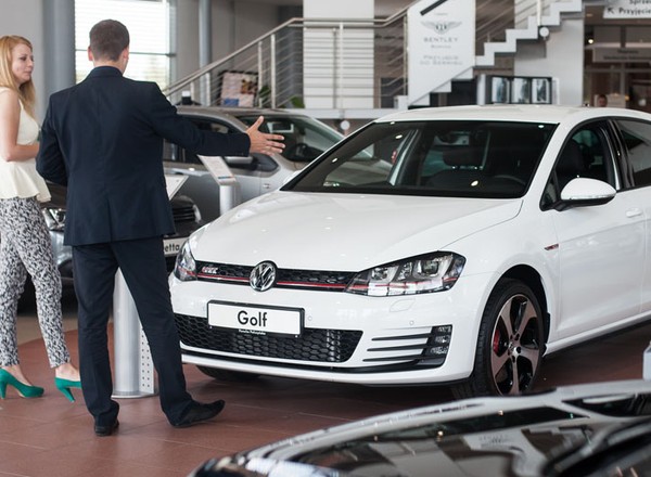 Wielki Test Salonów 2014 – gdzie kupować nowe auta?