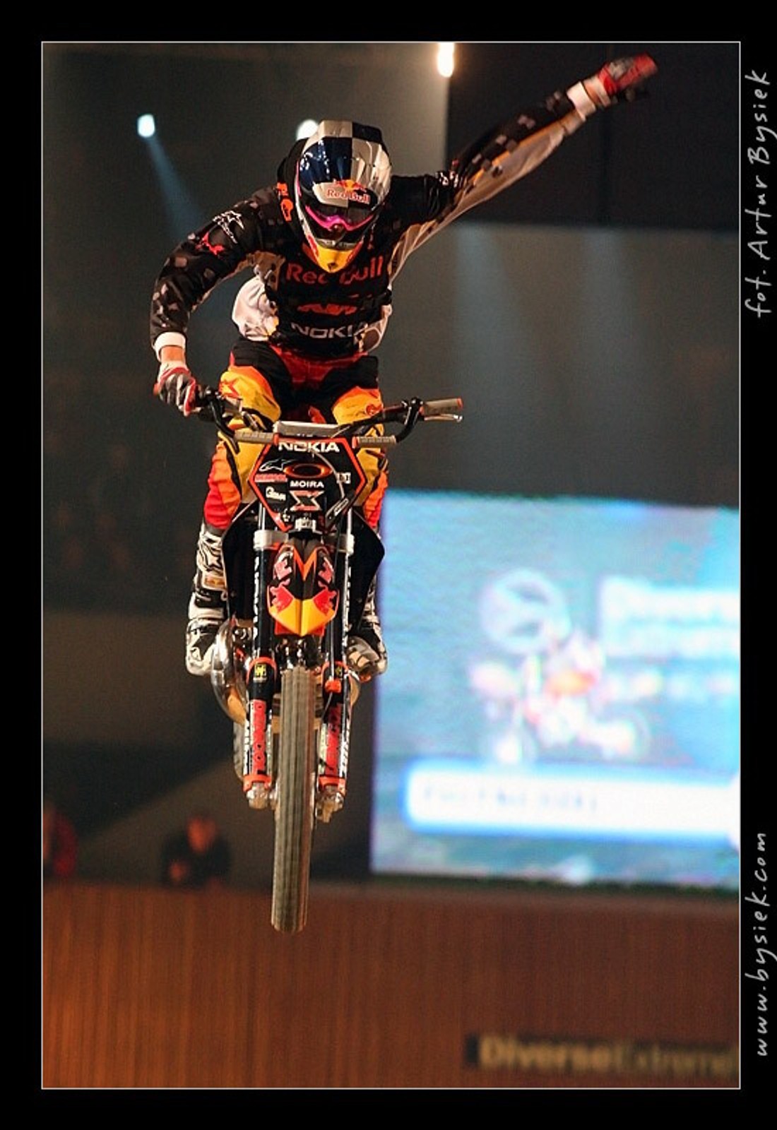 DIVERSE Night of the Jumps - fotografował Artur Bysiek