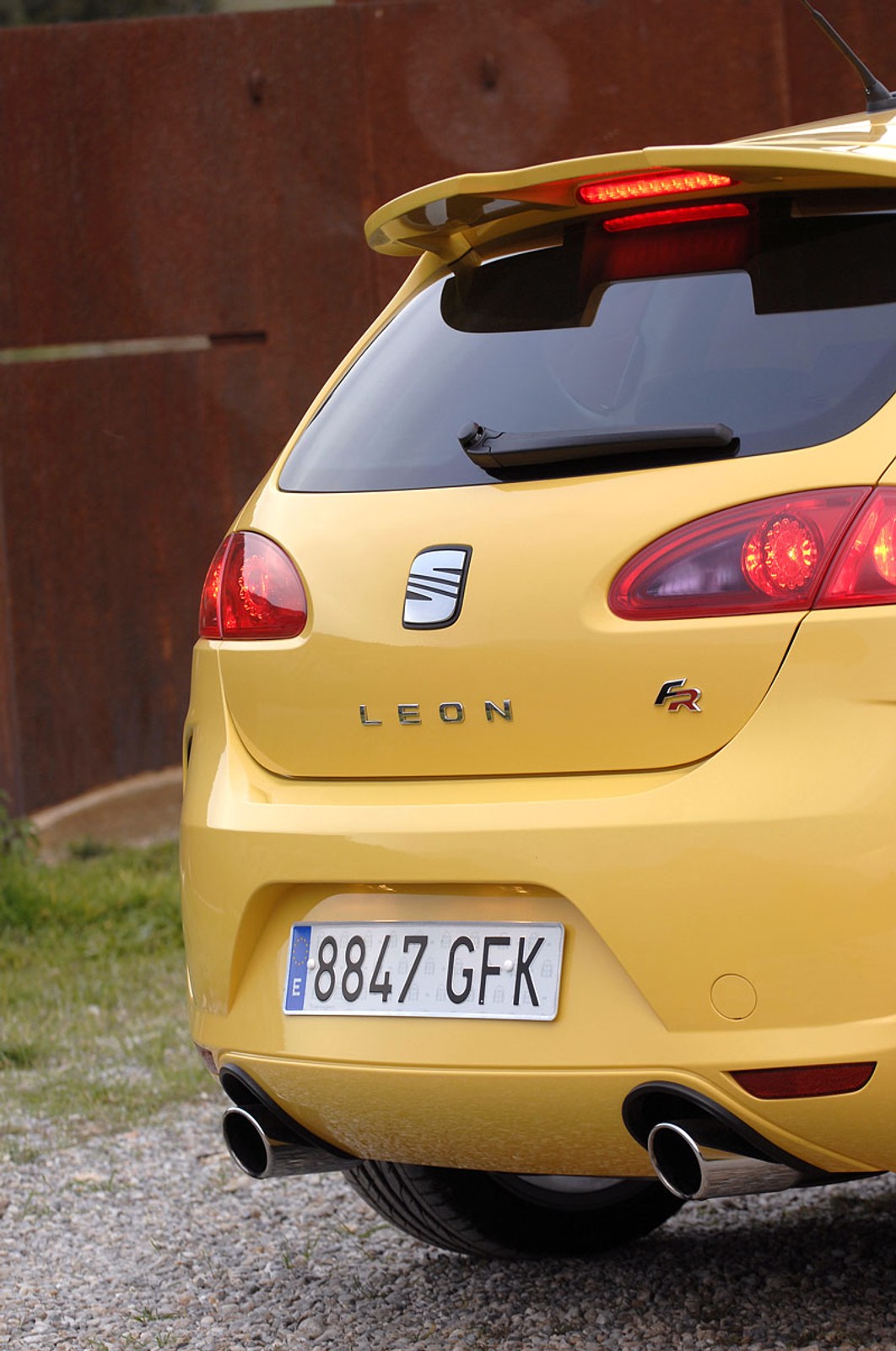 Seat Leon Linea R: kolejny usportowiony Leon