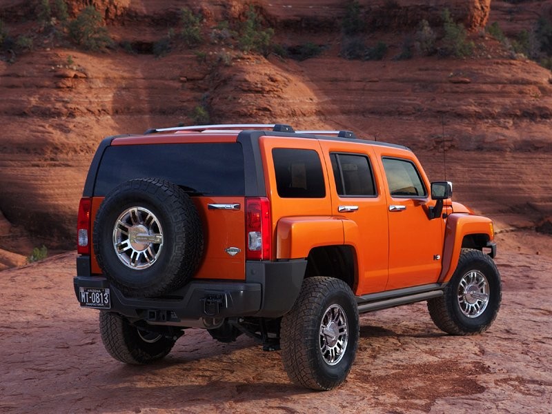 Hummer H3 Alpha: nowy silnik dla małego ogra