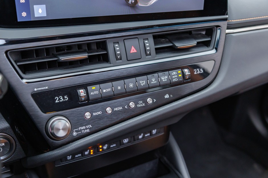 2024 Lexus ES300h