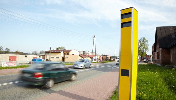 Koniec eldorado dla piratów drogowych coraz bliżej. Nowe uprawnienia dla cywili