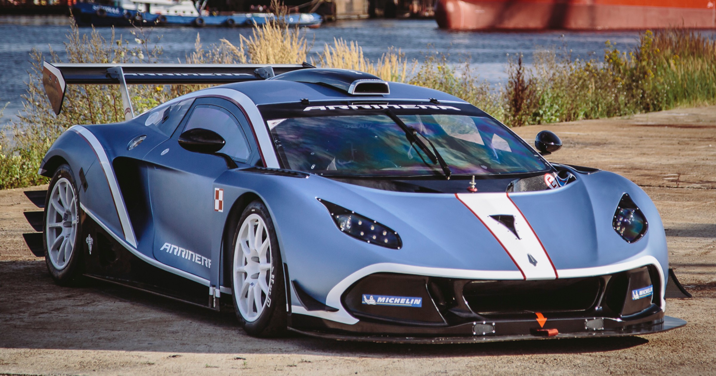 Arrinera Hussarya GT