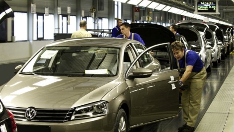 Wracają złote czasy dla producentów samochodów