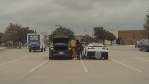 Ekspresowa kradzież w biały dzień. Złodzieje nie spodziewali się, że nagrywa ich Tesla
