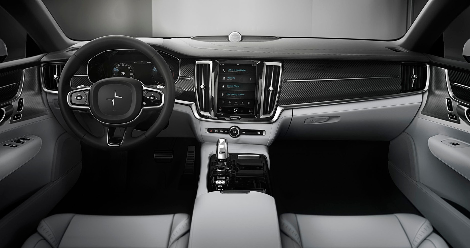Polestar 1 – wnętrze wygląda znajomo? Skojarzenia z Volvo jak najbardziej na miejscu