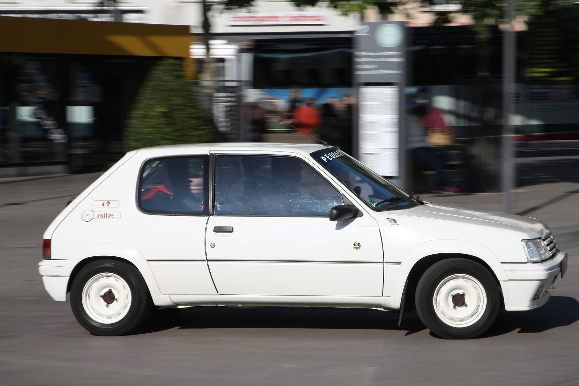 Peugeot 205 Rallye 1.9 - rajdówka wagi lekkiej