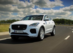 Jaguar E-Pace P200 AWD – kocia mamuśka