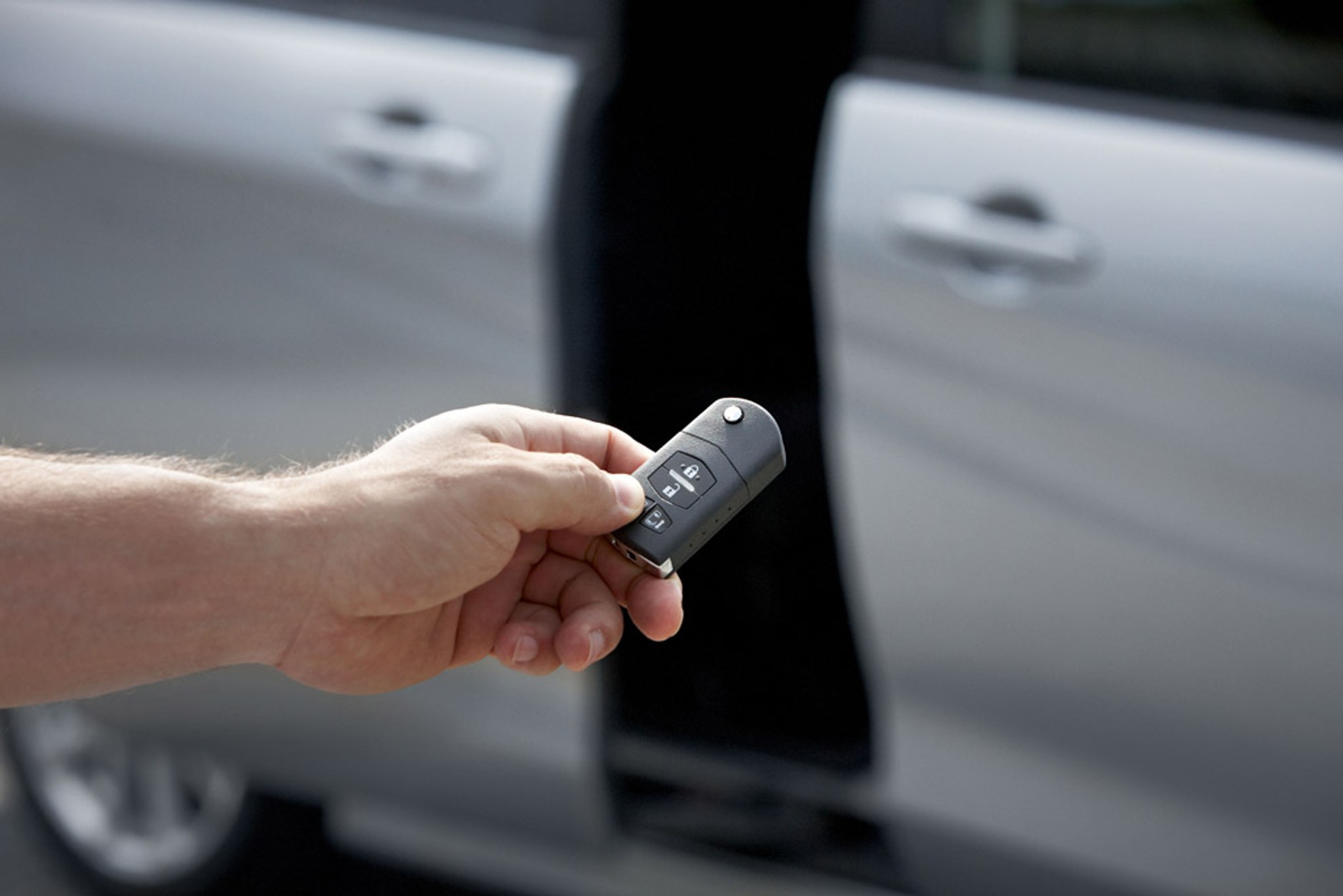 Mazda 5: rodzina będzie z niej bardzo zadowolona, a kierowca?