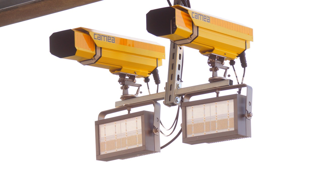 Odcinkowy pomiar prędkości na A4 aż się grzeje. Rekordzista