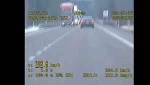 Przekroczył prędkość o ponad 100 km/h. Nowy taryfikator go nie odstraszył [Wideo]