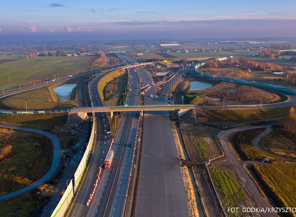 Autostrada A1 częściowo już z dwiema jezdniami po trzy pasy ruchu