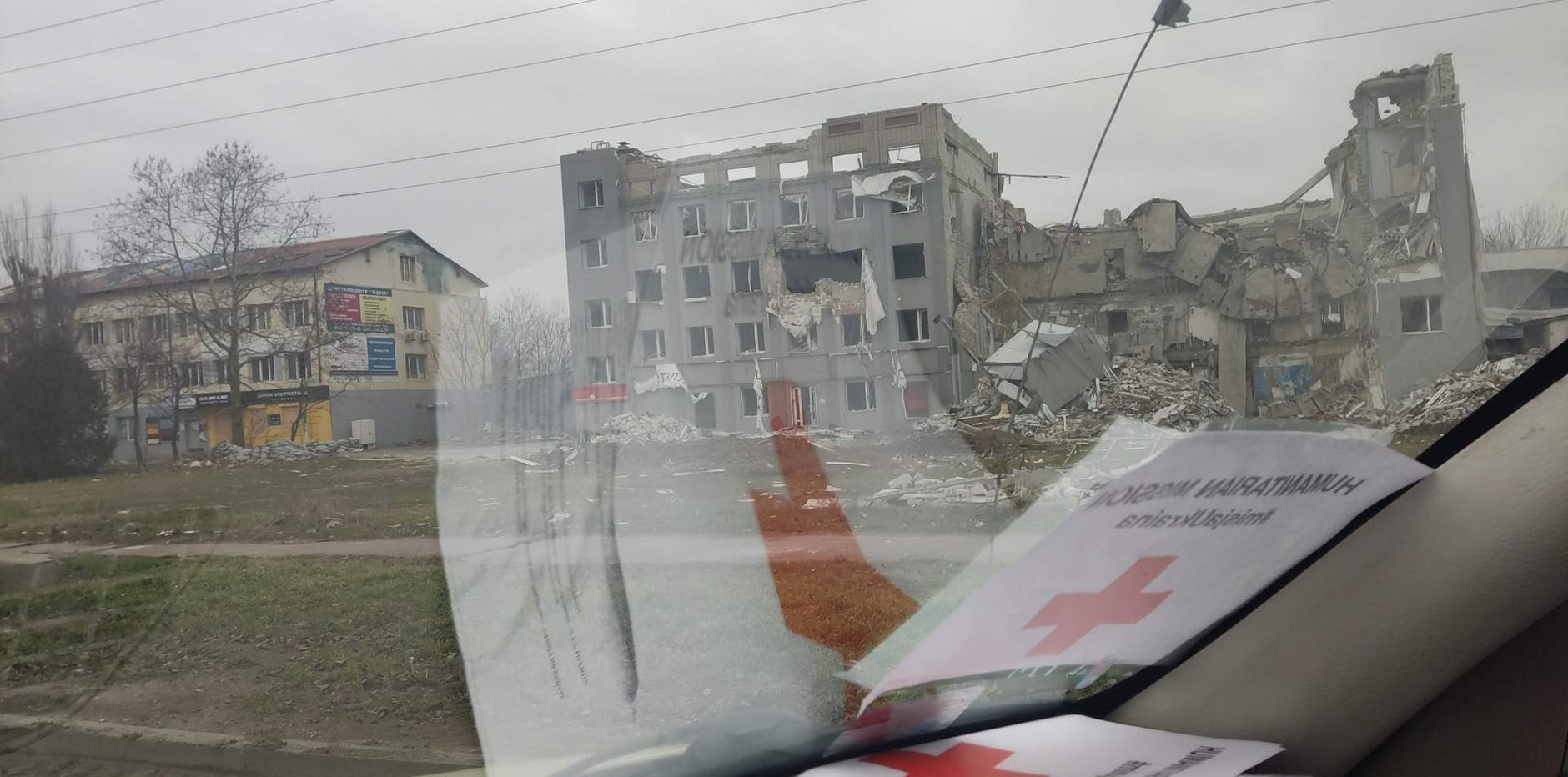 Zbombardowane budynki, to tam codzienność