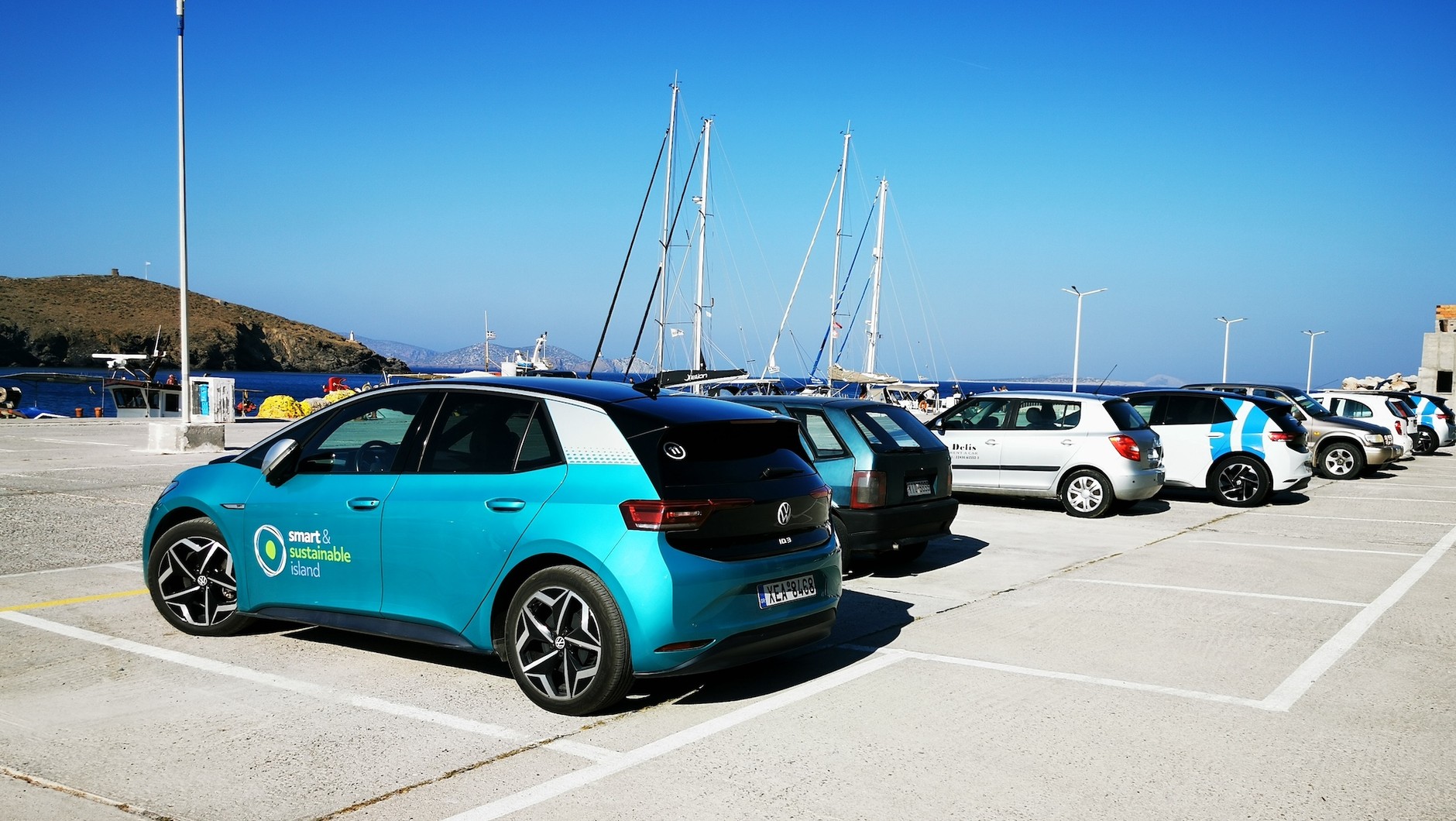 Po Astypalei jeźdżą w sumie 84 samochody elektryczne, z czego 51 prywatnych