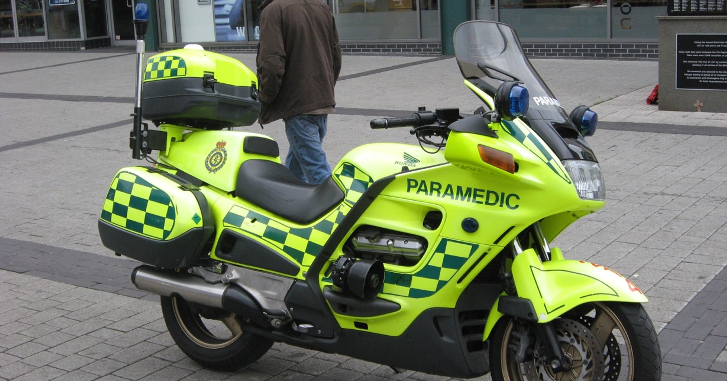 Motocykl ratowniczy z Londynu / Wikipedia