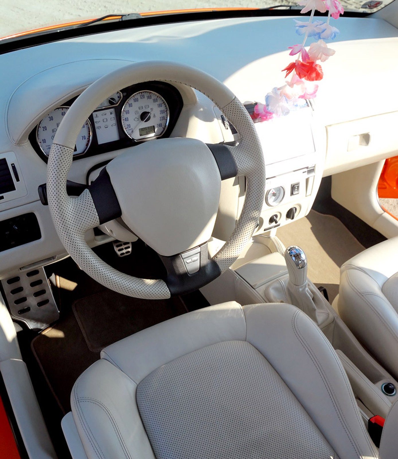 Garaż tunera: Škoda Fabia 1.4 16V – lisek pustynny