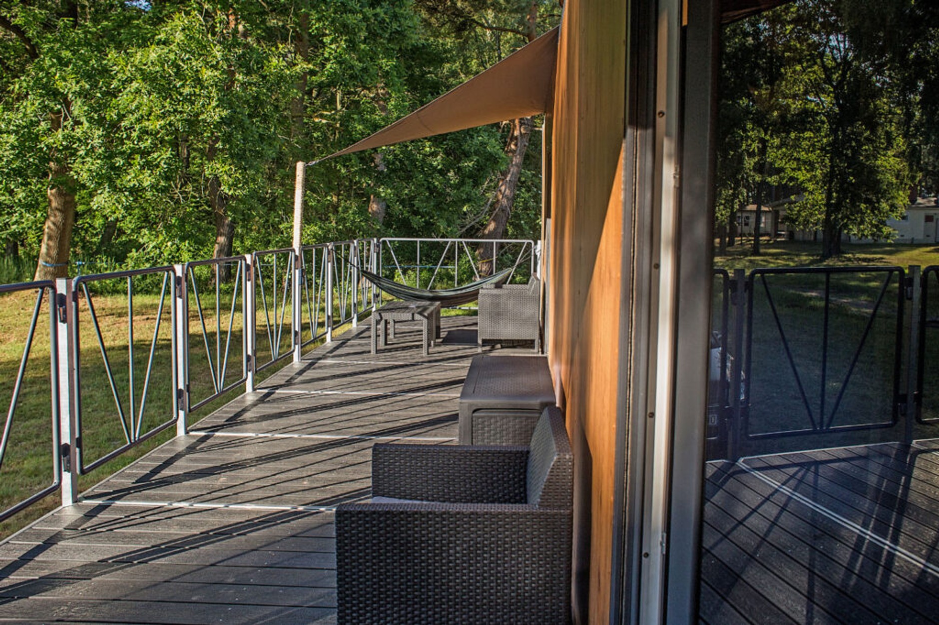 Hotel Mobilny Good Spot zaprojektowany przez Znamy się