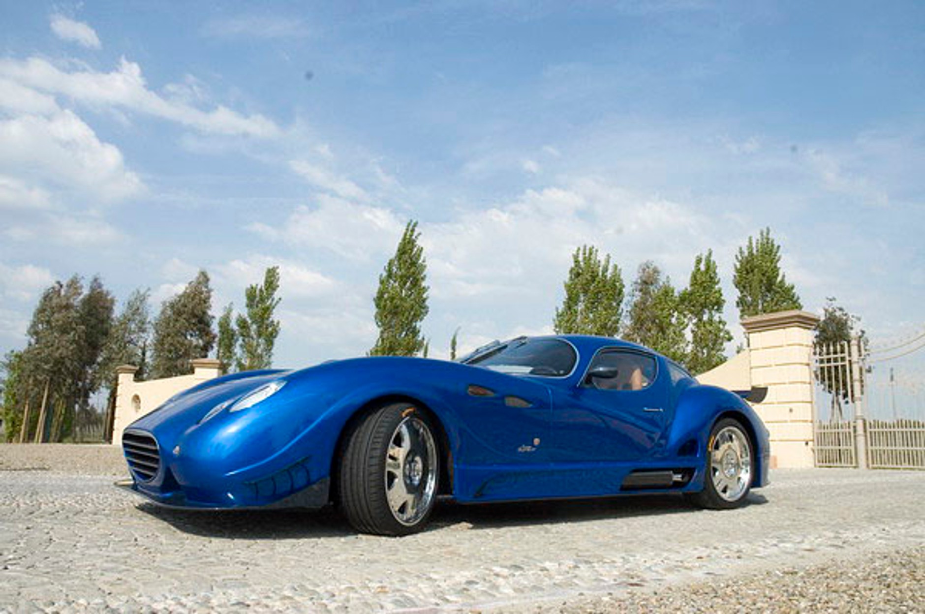 Faralli &amp; Mazzanti Antas V8 GT w produkcji