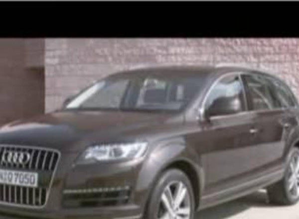Nowe Audi Q7 - Więcej mocy i chromu