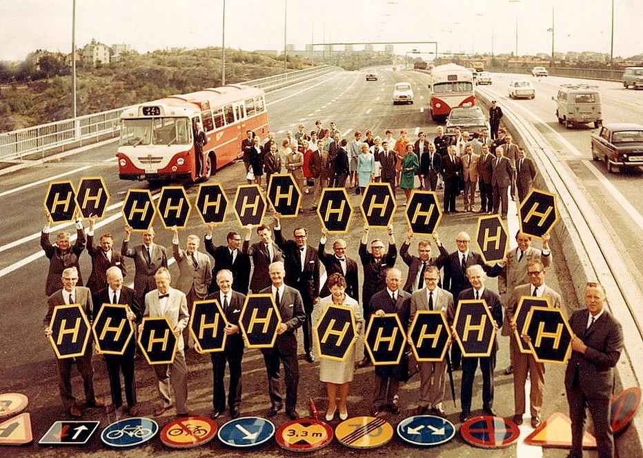 Żółta litera "H" w czarnym polsu stała się symbolem akcji zmiany ruchu na prawostronny