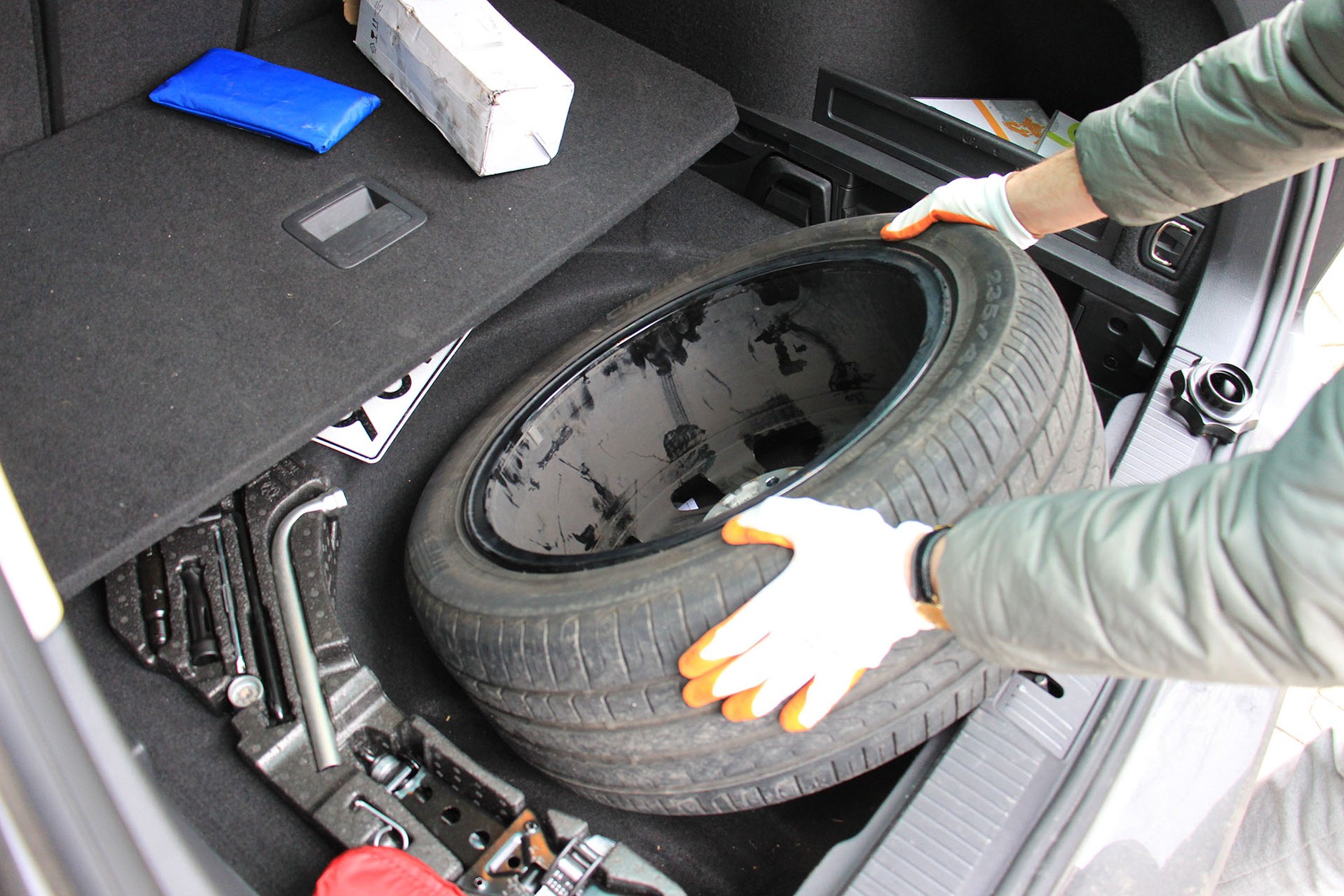 Pełnowymiarowe koło zapasowe