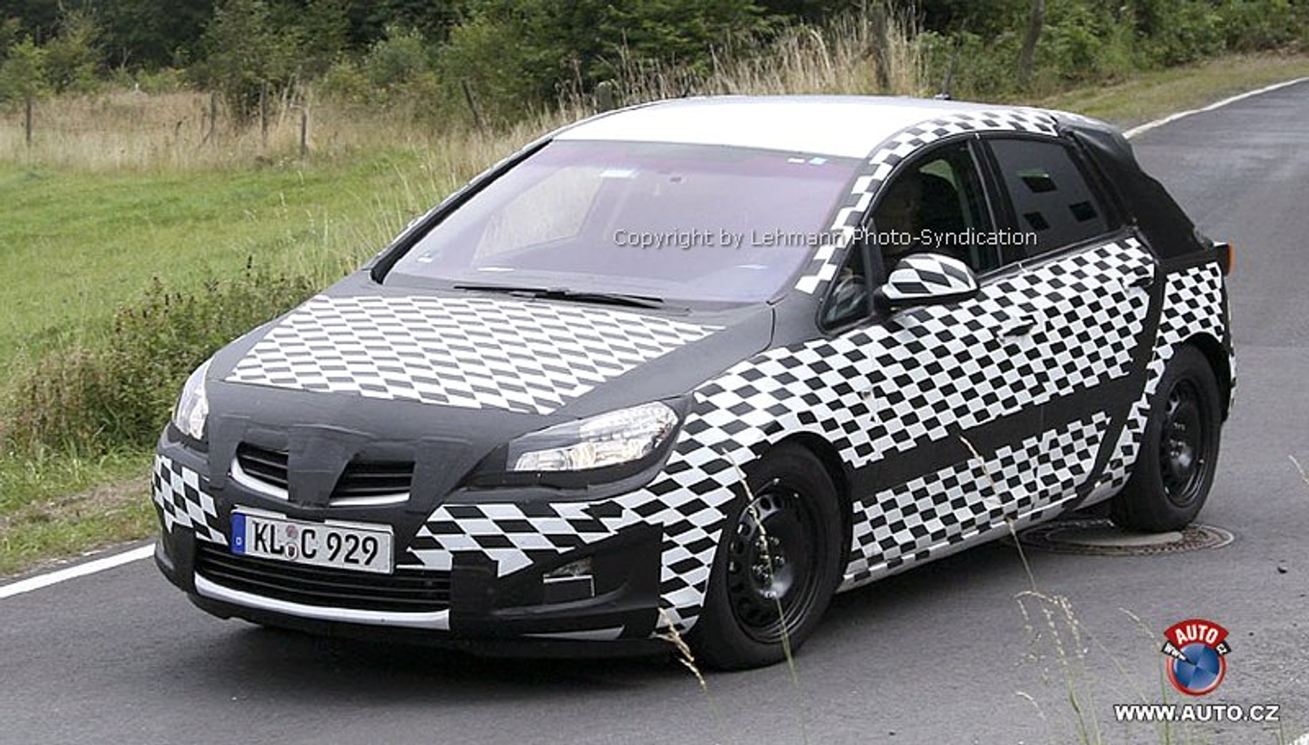 Nowy Opel Astra: pierwsze oficjalne informacje, premiera za rok