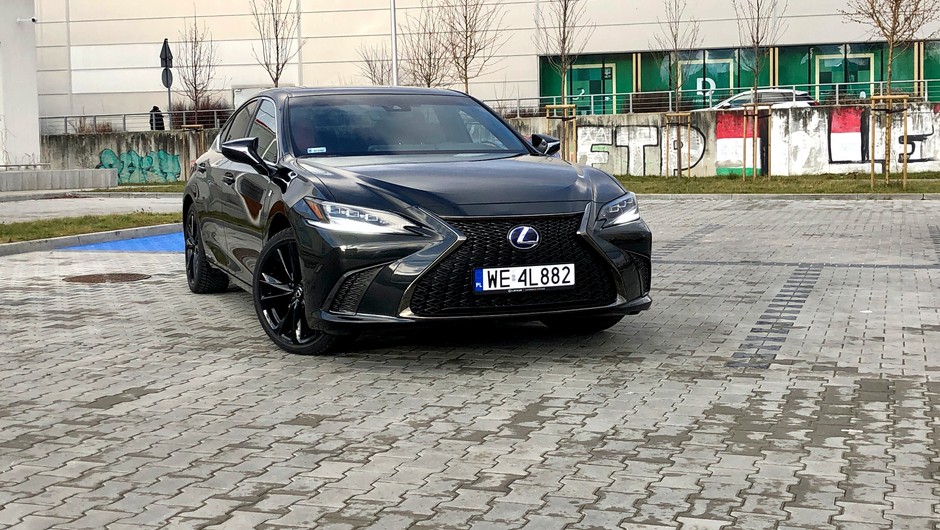 Lexus ES 300h F Sport Edition