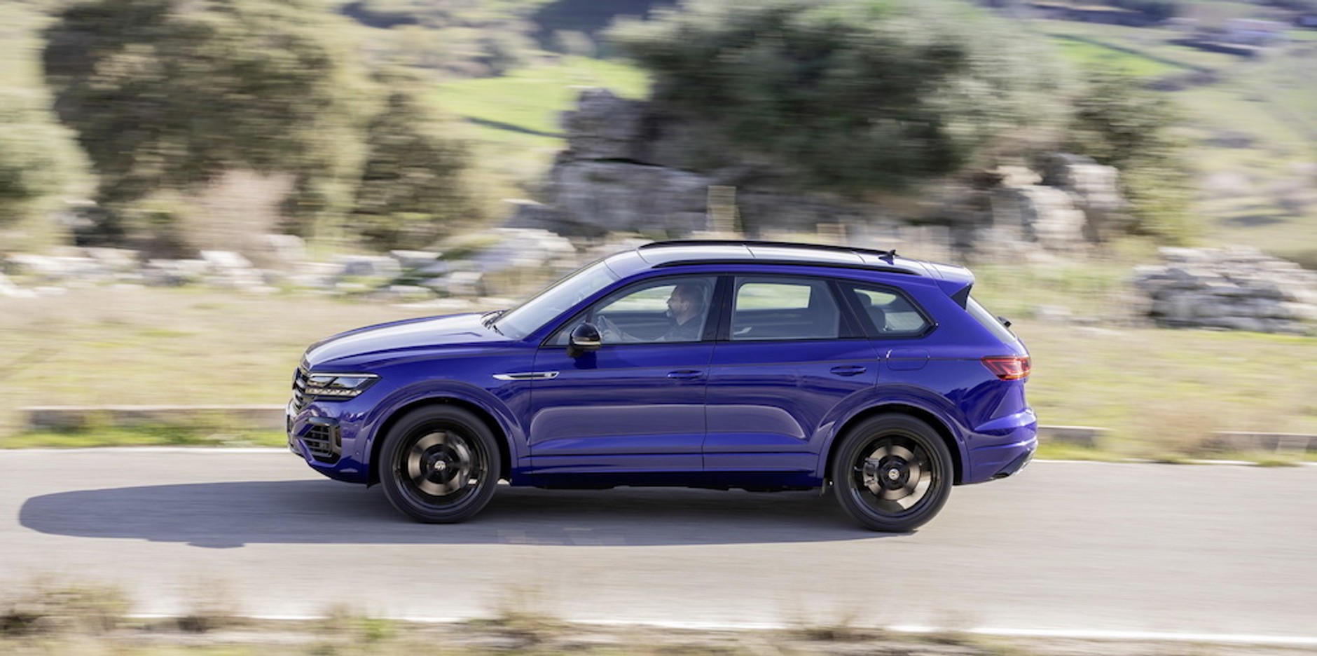 Volkswagen Touareg R – hybryda na sportowo