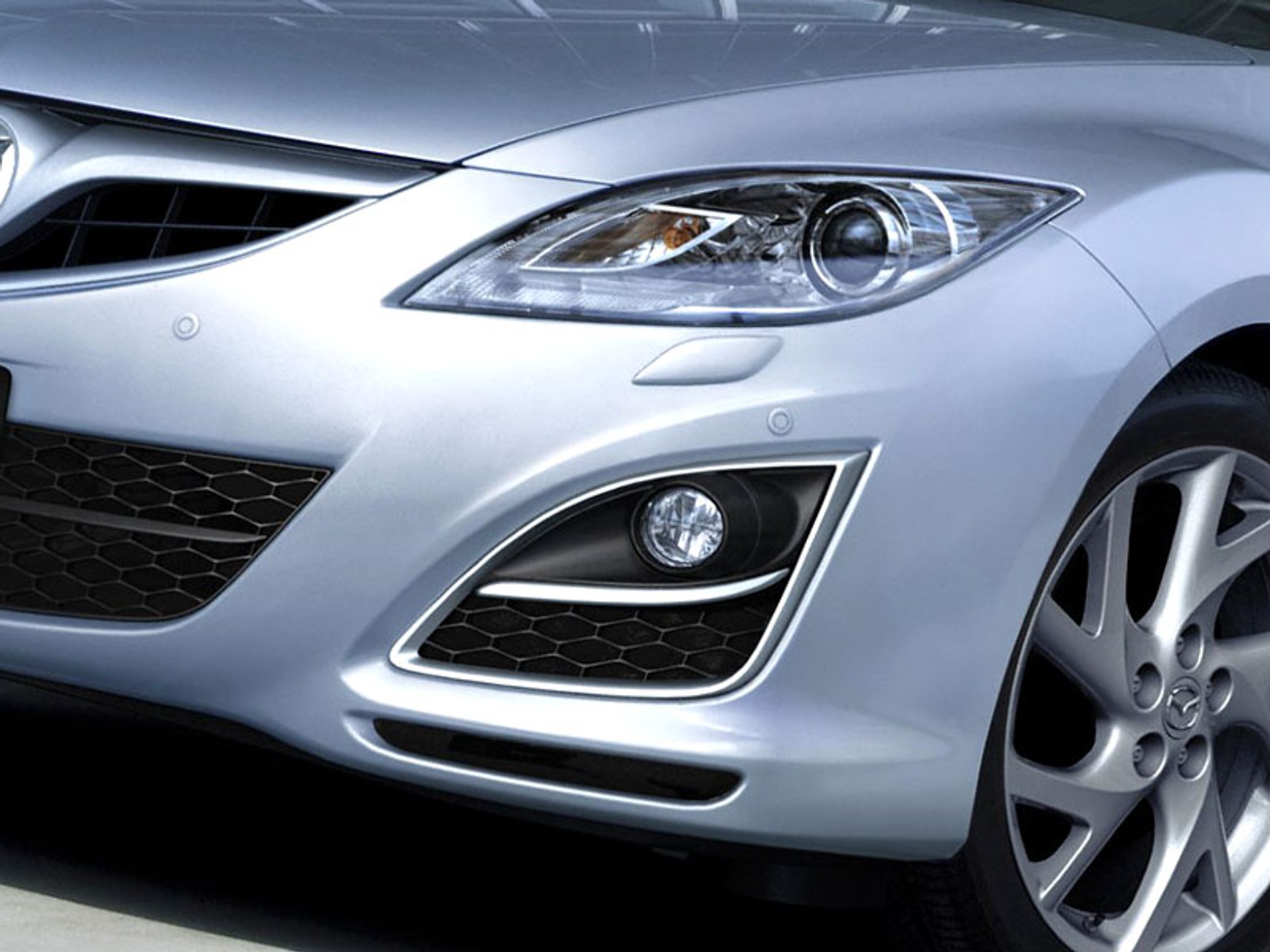 Genewa 2010: premiera - Mazda6 po liftingu