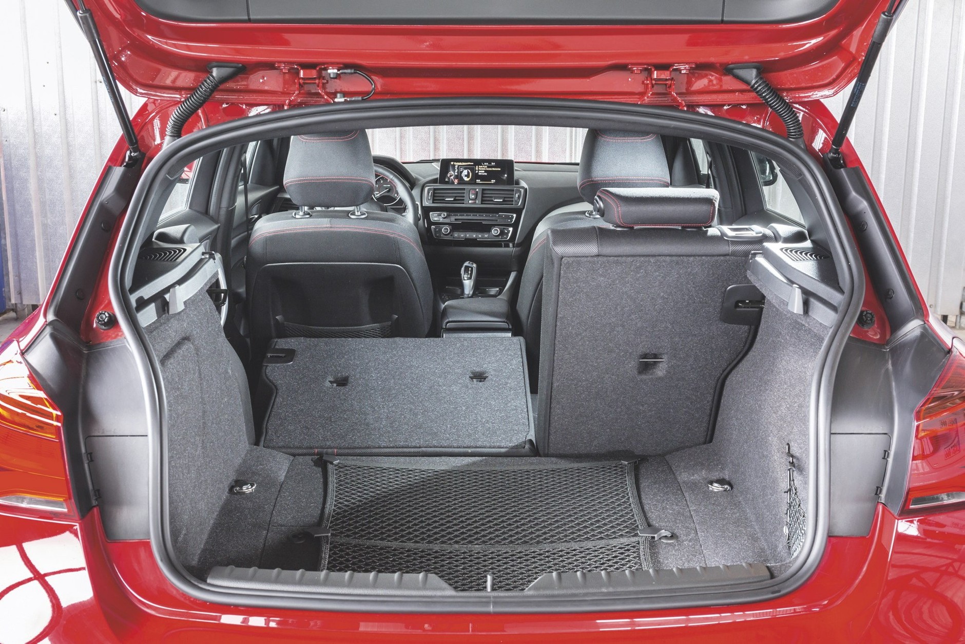 Porównanie: Audi A3, BMW 116d, Citroen C4, Ford Focus, Peugeot 308