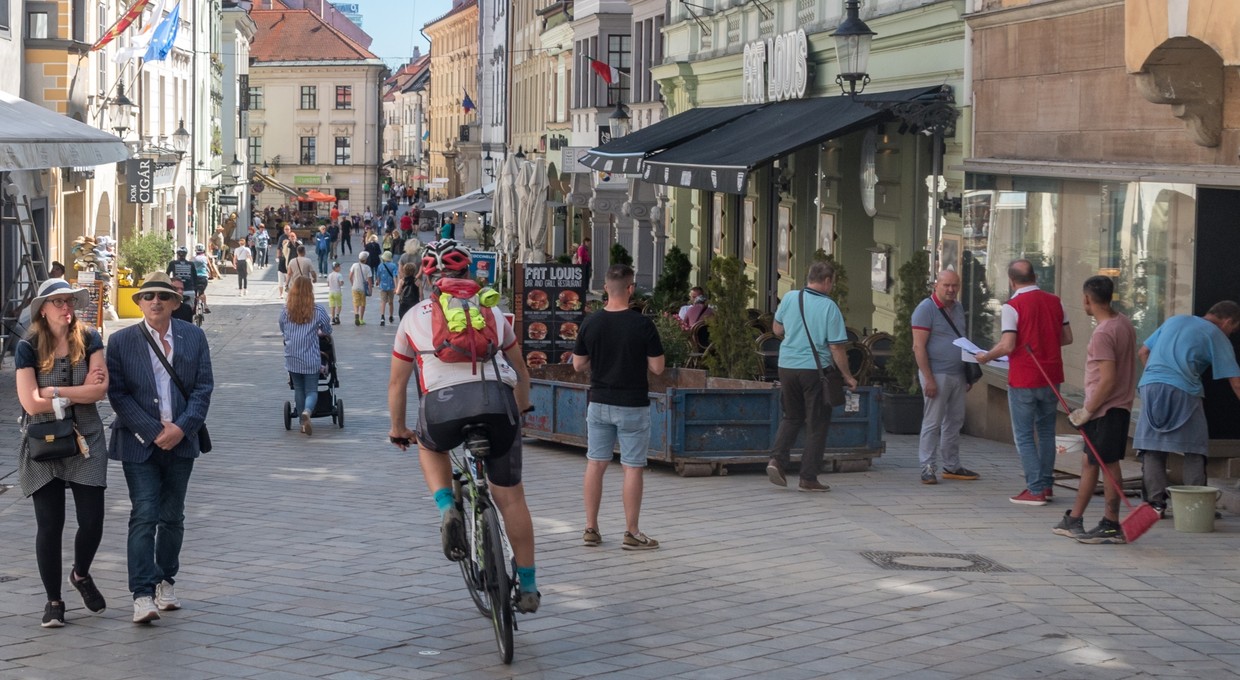 Przegłosowane: Słowacja wprowadza ograniczenie prędkości dla pieszych