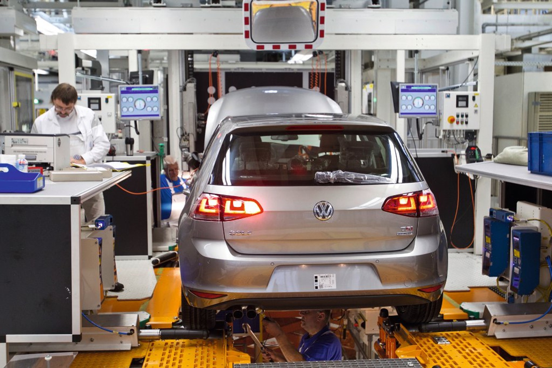 Volkswagen zwiększa produkcję Golfa