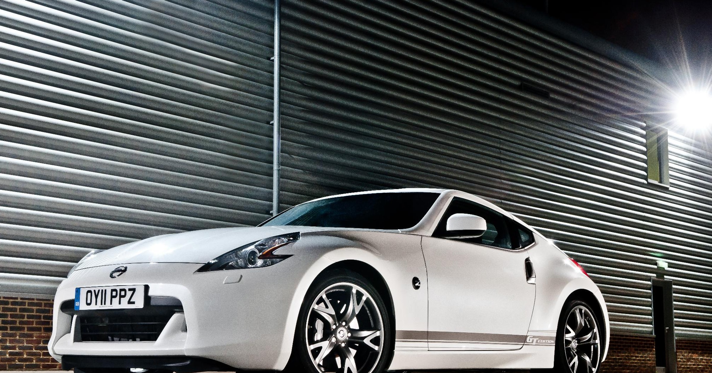 Nissan 370Z 