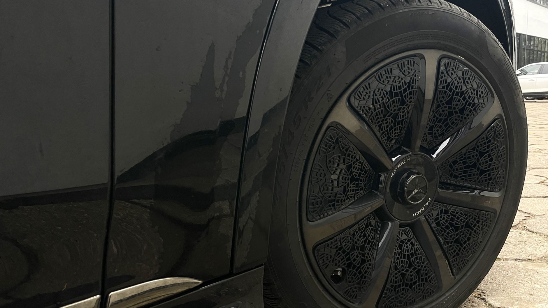 Mercedes-Maybach EQS SUV