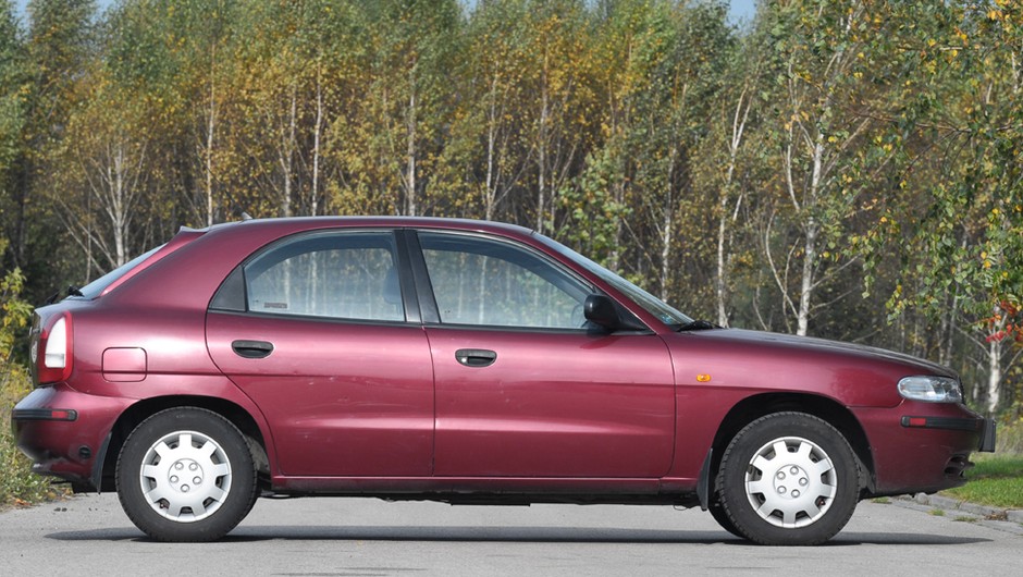 Daewoo Nubira hatchback - Niepraktyczna, ale tania