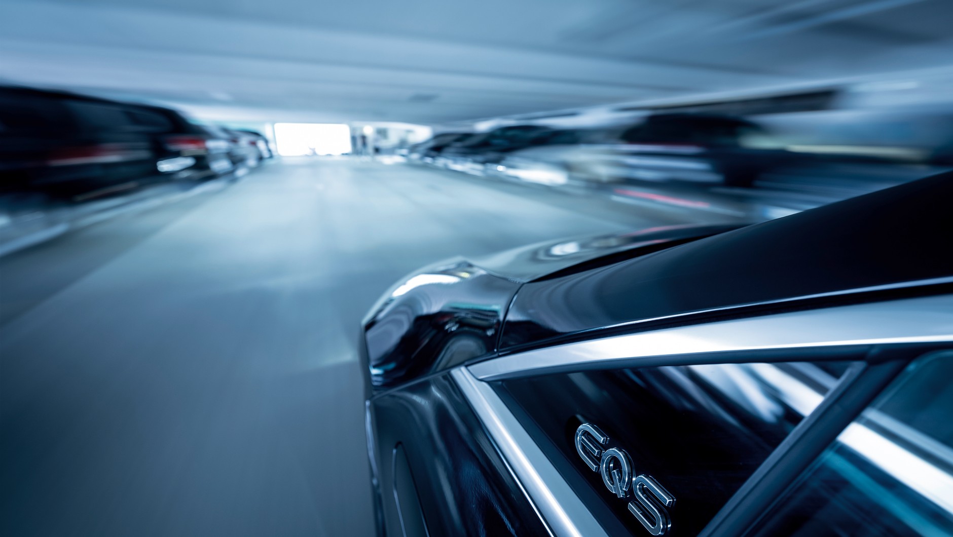Mercedes-Benz INTELLIGENT PARK PILOT