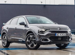 Citroen C4 przed faceliftingiem powoli znika z salonów. W tej cenie warto się nim zainteresować