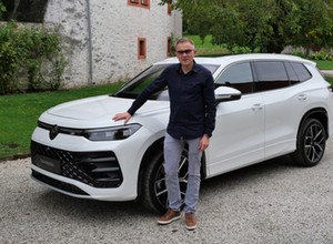 Widziałem nowego SUV-a VW. Nazywa się Tayron